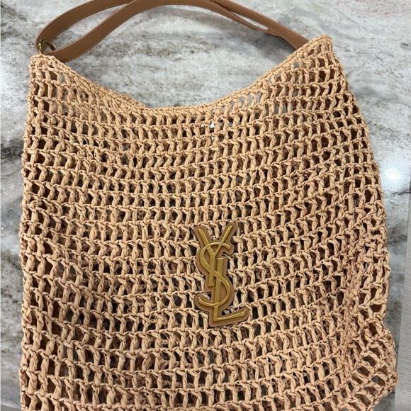 Yves Saint Laurent Beige Woven Shoulder Bag - Picture 1 of 2